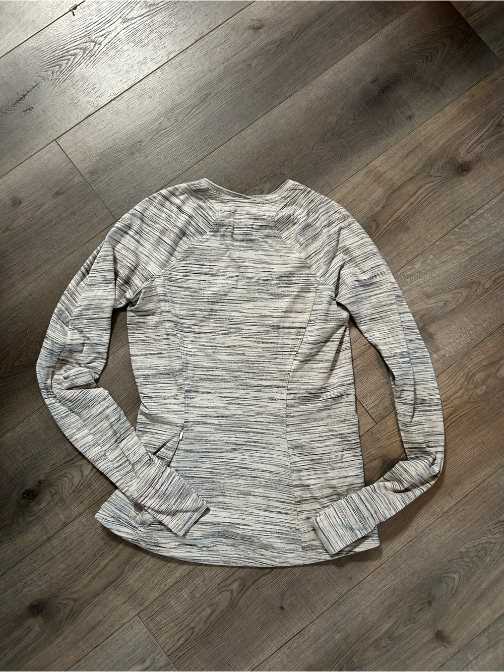 Lululemon Light Gray Striped Long-Sleeve Women's Top